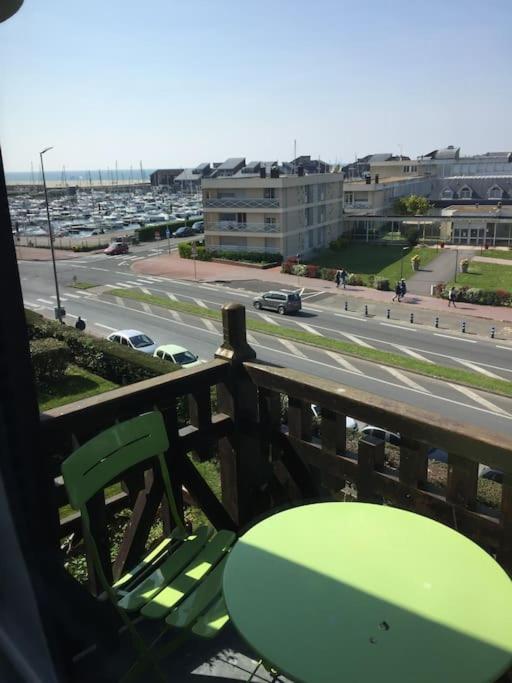 شقة Les Embruns - Le Balcon - 2Eme Etage دوفييل المظهر الخارجي الصورة